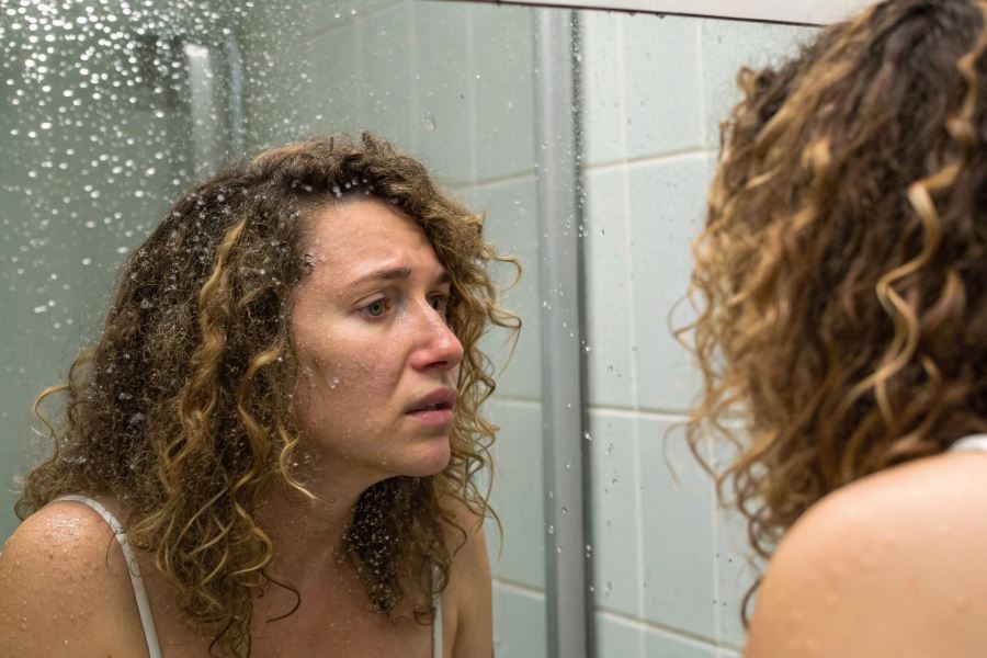 Жесткая вода: как она влияет на кожу и волосы