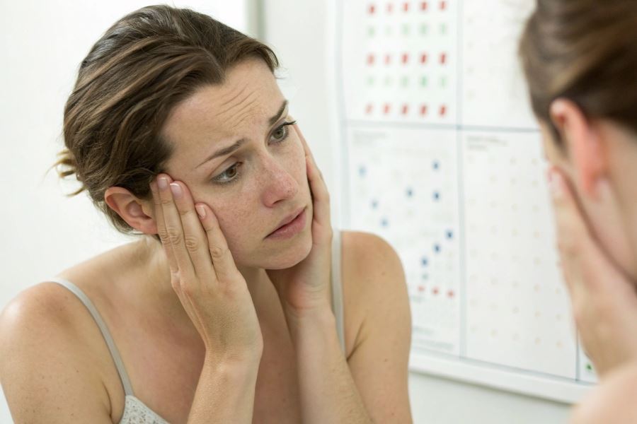 Дисбаланс женских гормонов: признаки и влияние на здоровье